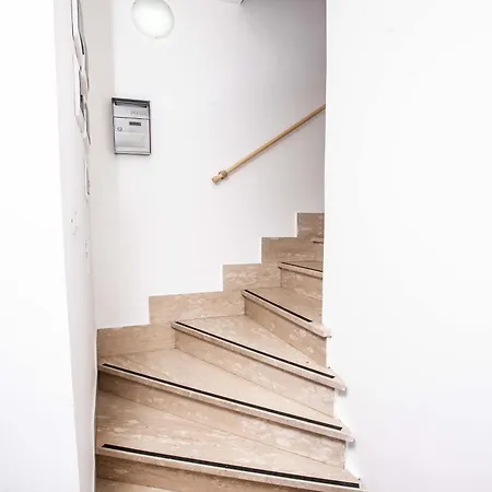 Residenza Aurelia 아파트 *